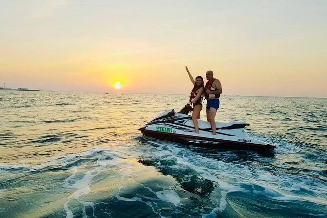 Cruise & Boats